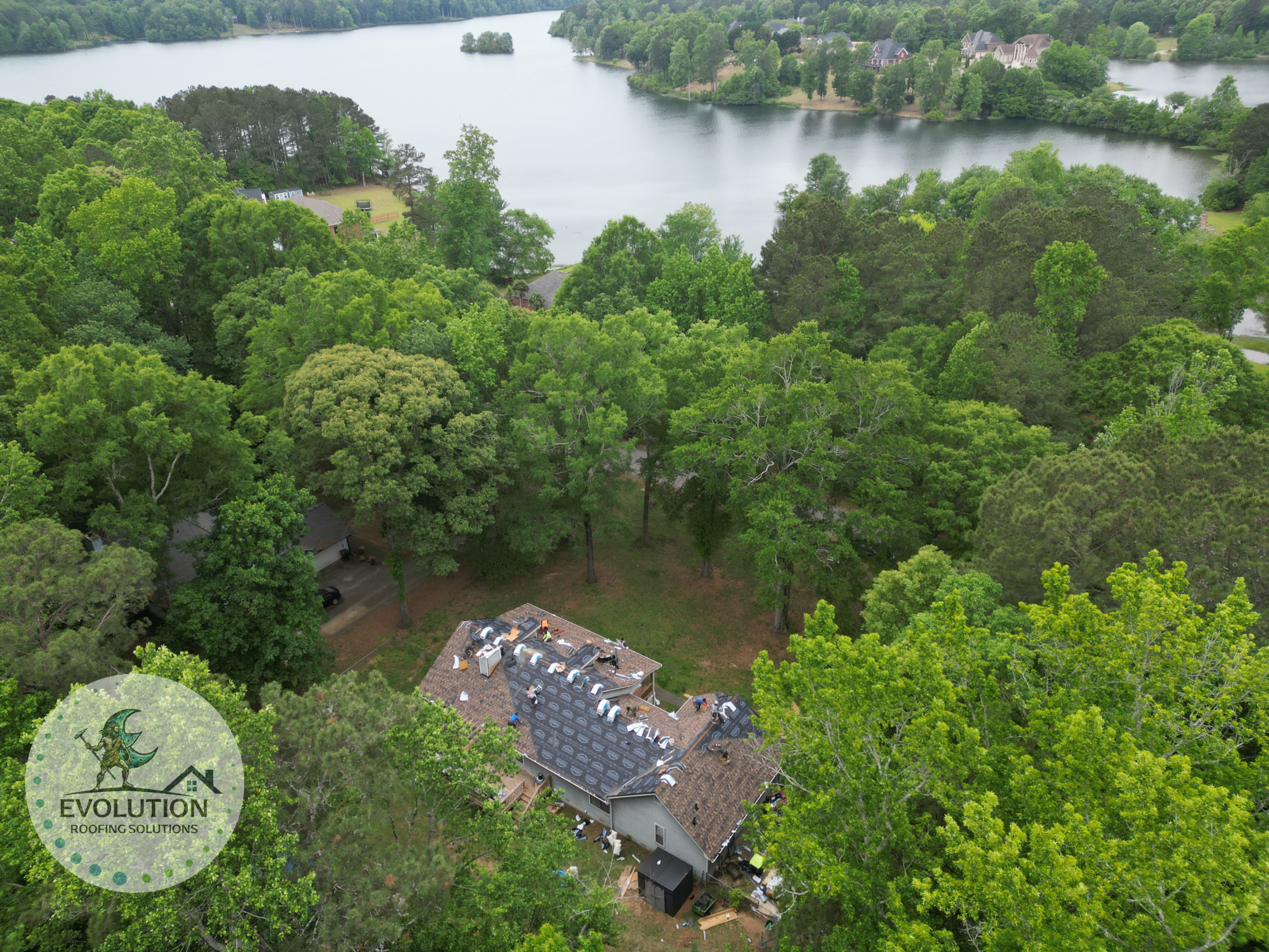 Solar Panels on Roofs: Smart Investment or Complicated Commitment?